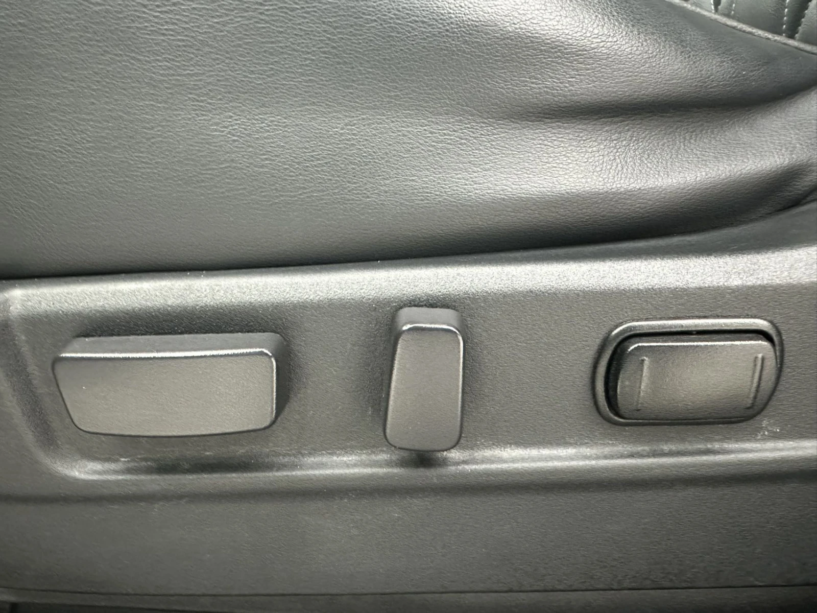 Mitsubishi Outlander, 2021г, передний привод, вариатор