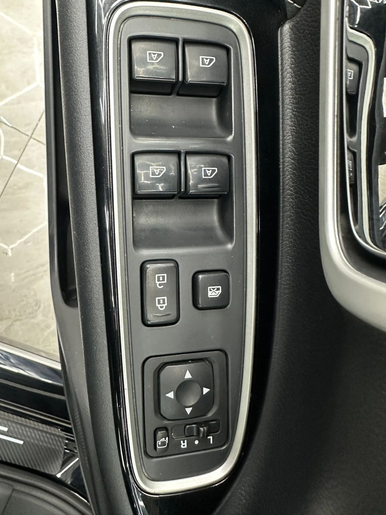 Mitsubishi Outlander, 2021г, передний привод, вариатор