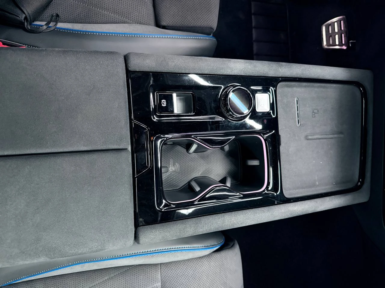 Volkswagen Teramont, 2026г, полный привод, робот