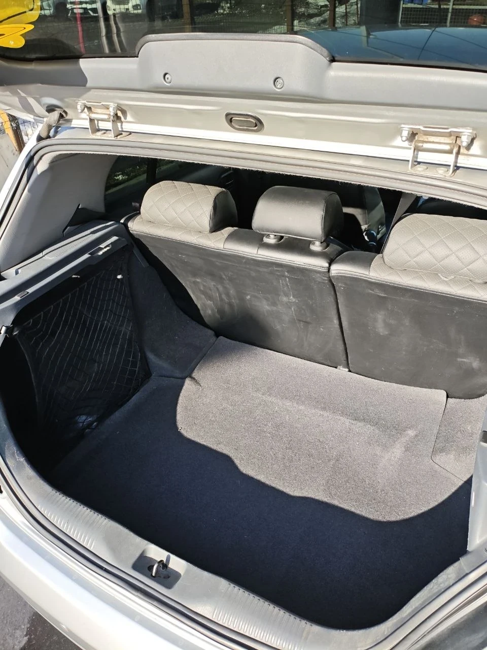 Nissan Almera, 2004г, передний привод, автомат