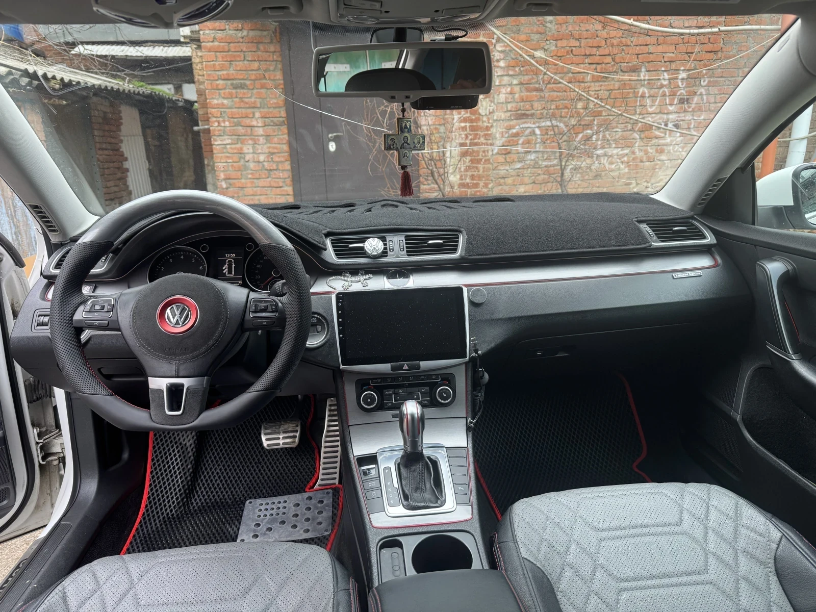 Volkswagen Passat, 2011г, передний привод, робот