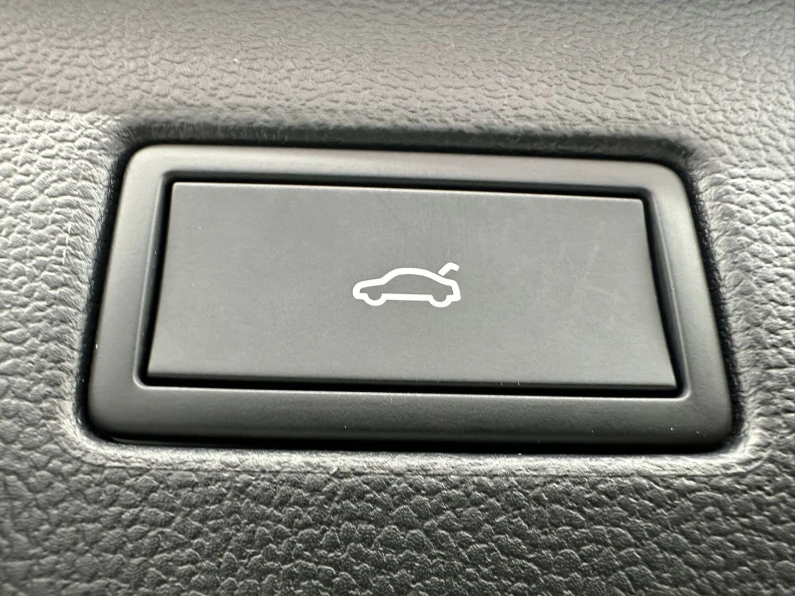 Volkswagen Tayron, 2022г, передний привод, робот