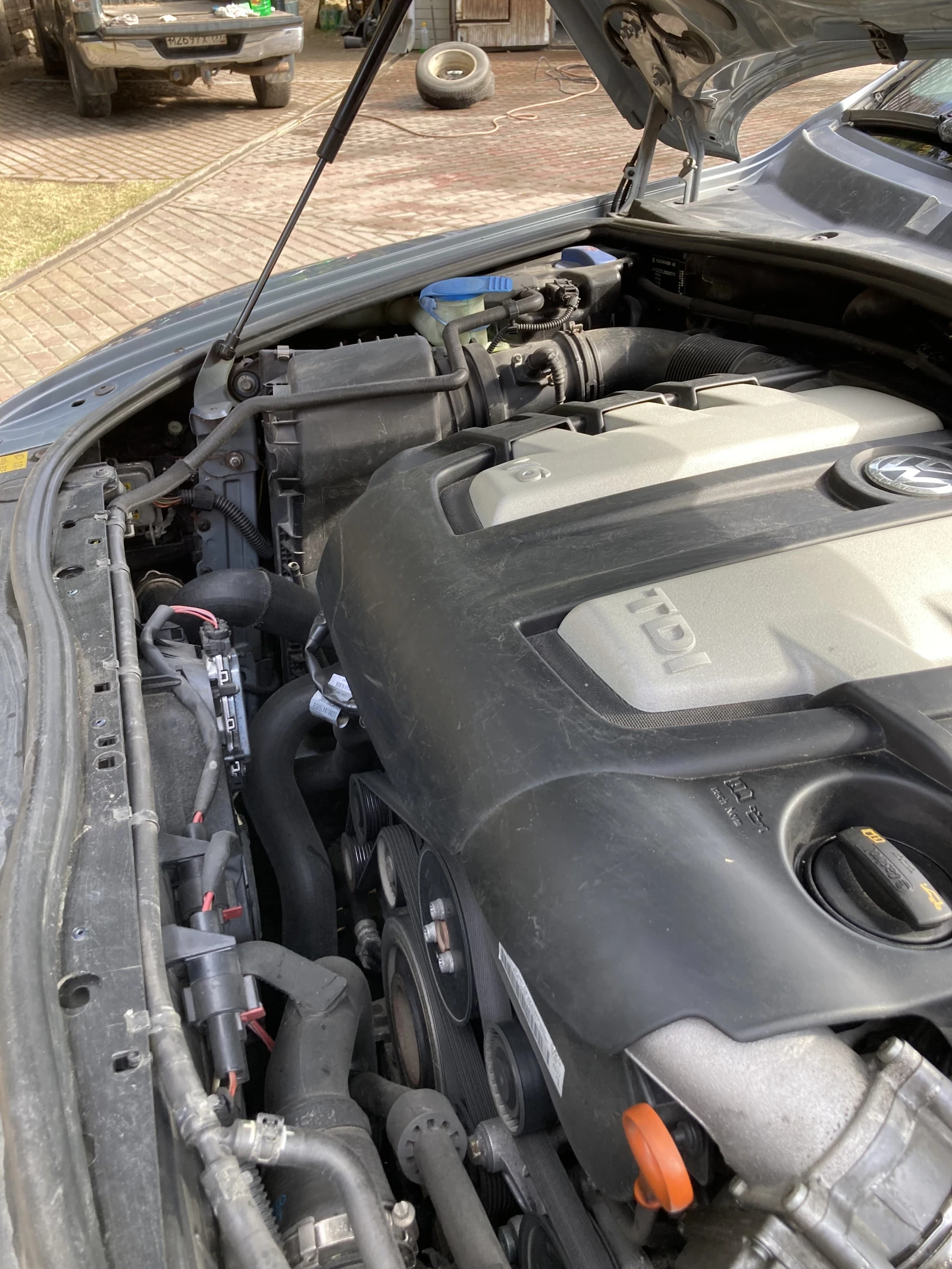 Volkswagen Touareg, 2008г, полный привод, механика