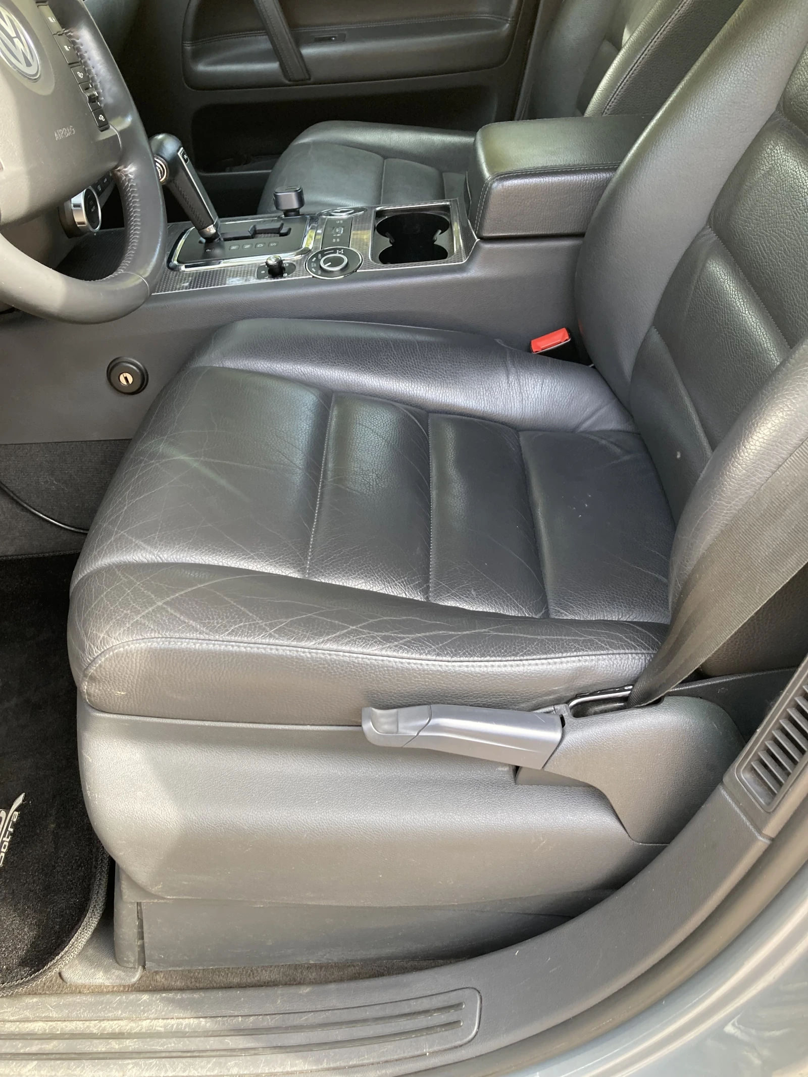 Volkswagen Touareg, 2008г, полный привод, механика