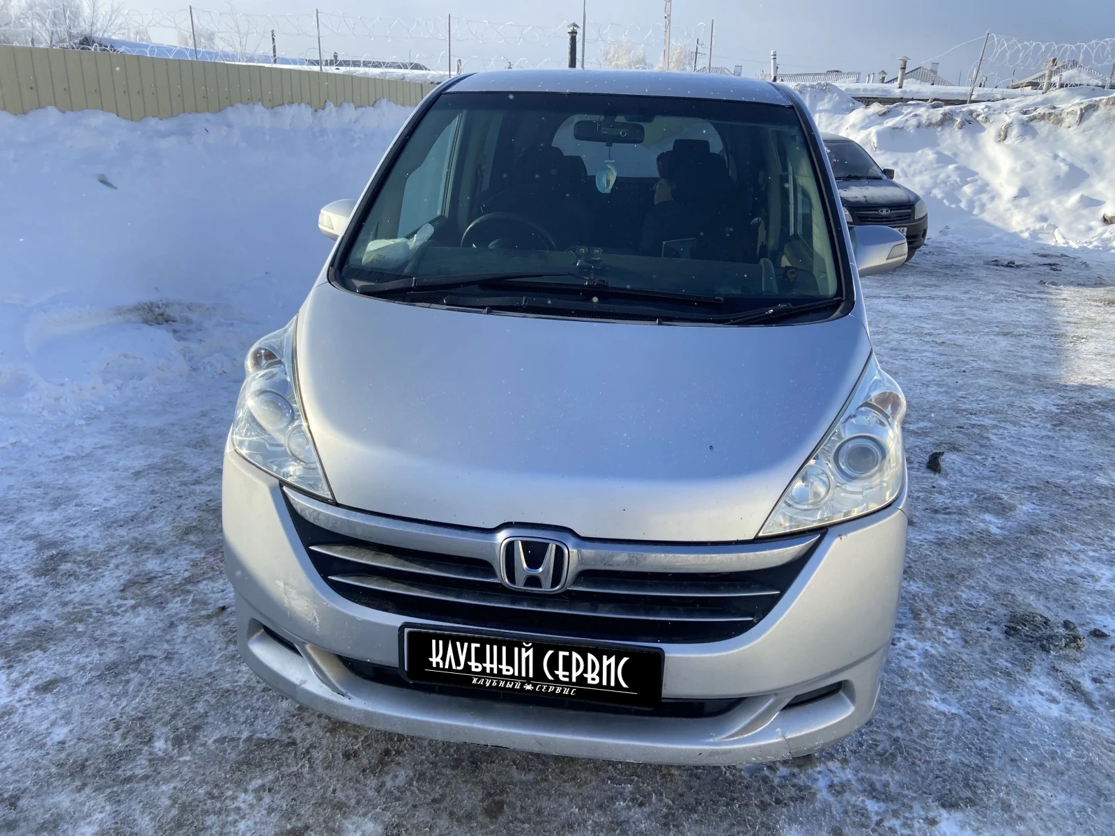 Honda Stepwgn, 2006г, передний привод, автомат