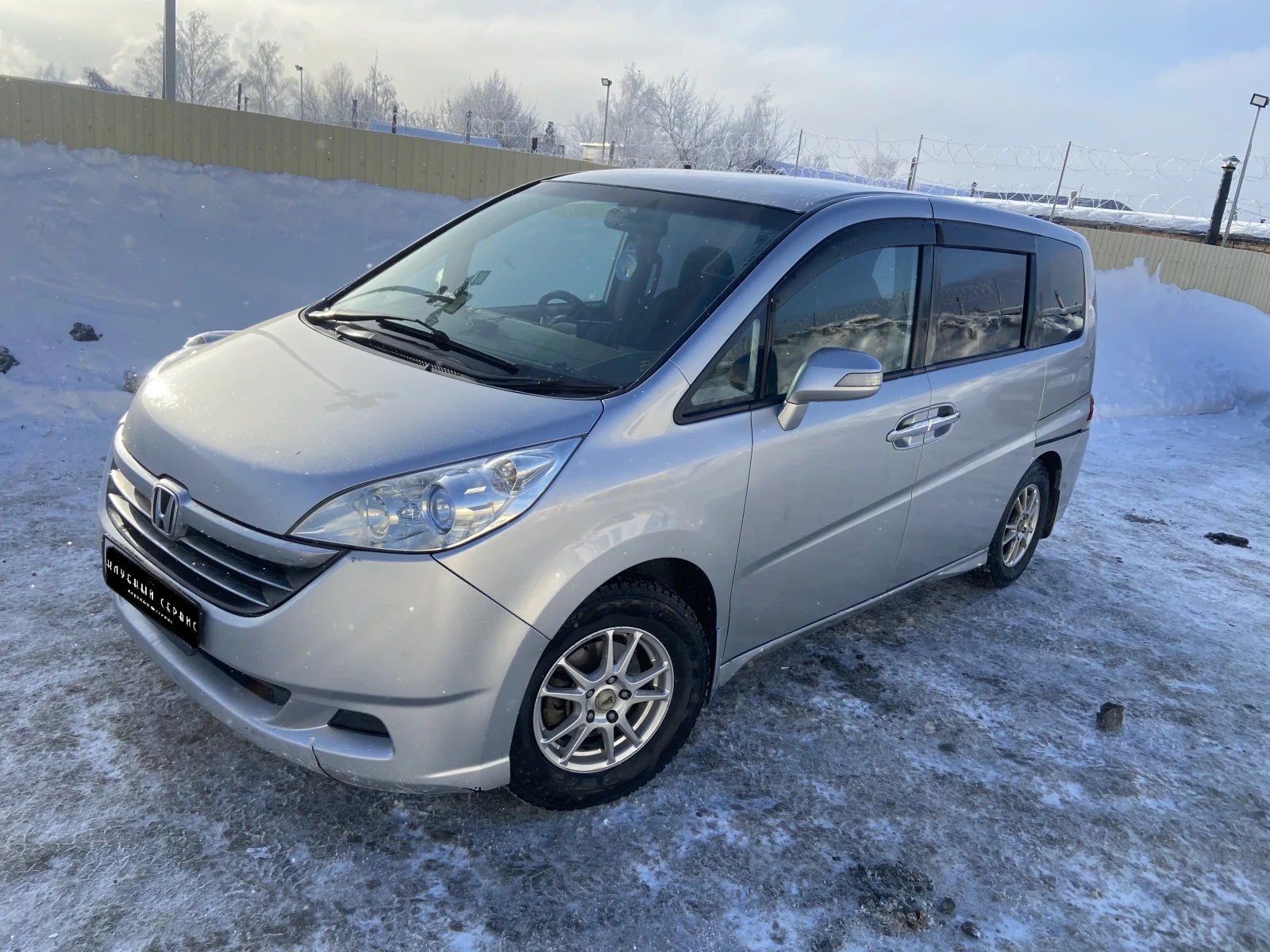 Honda Stepwgn, 2006г, передний привод, автомат