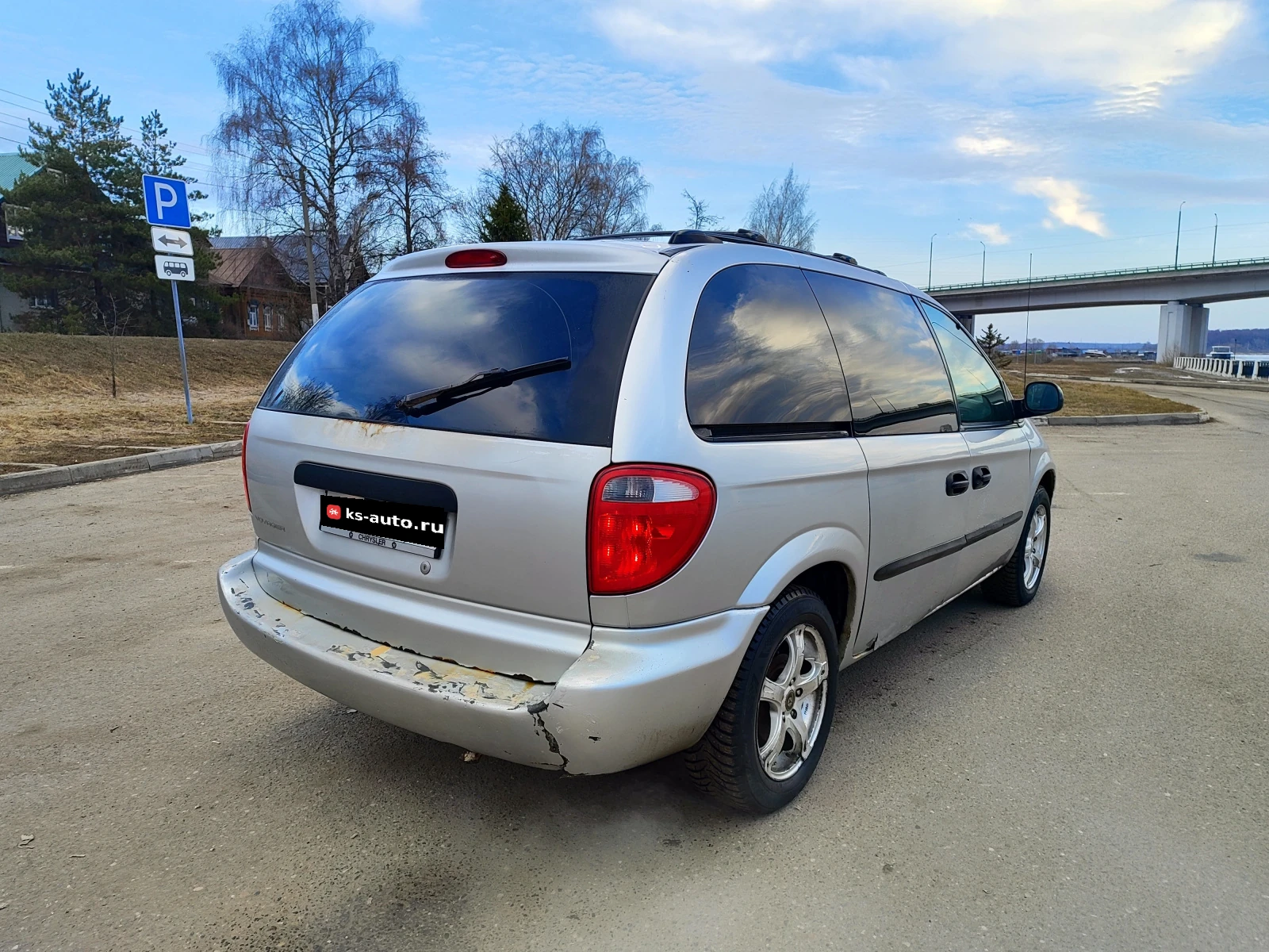 Chrysler Voyager, 2001г, передний привод, автомат