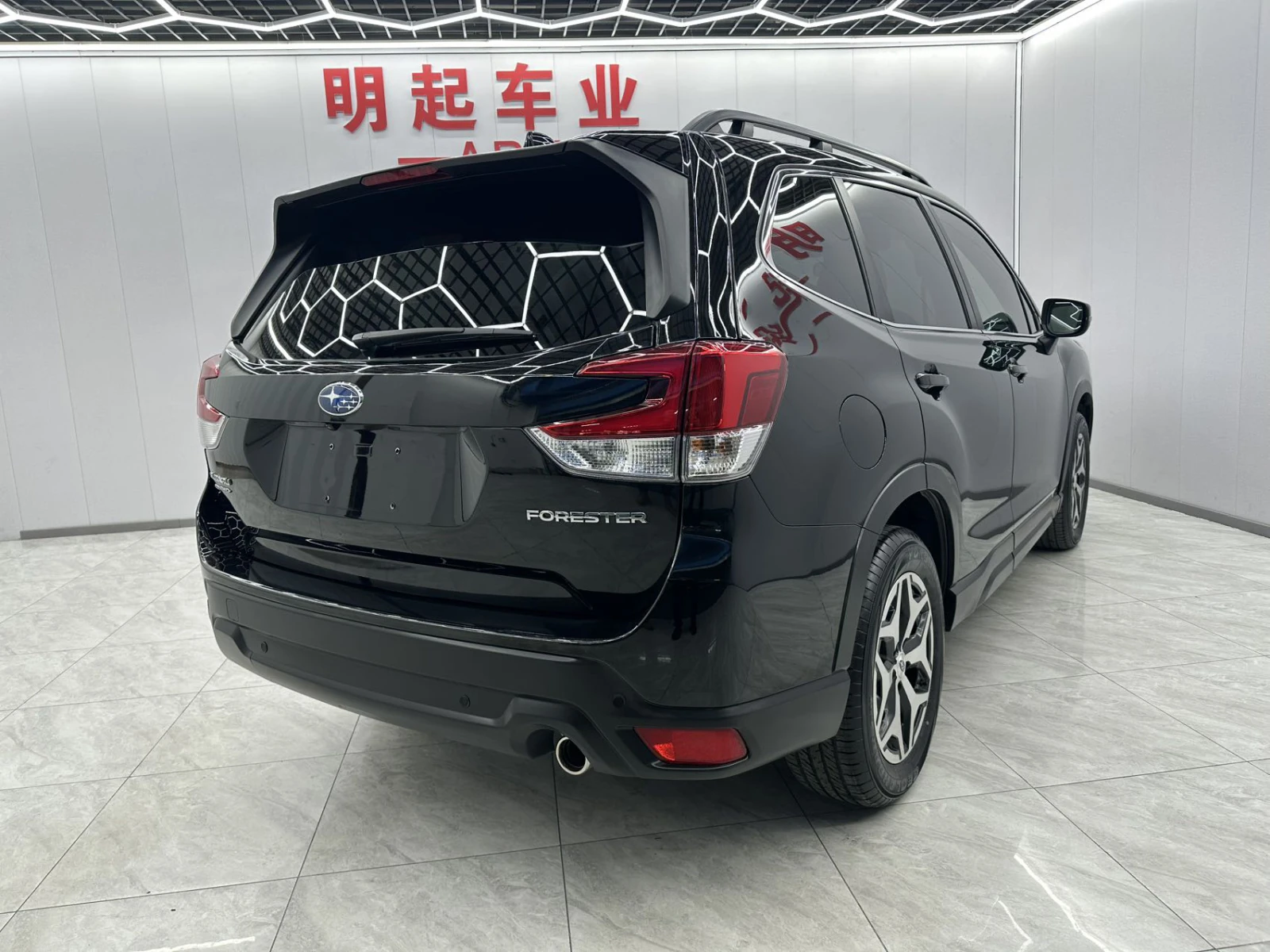 Subaru Forester, 2022г, полный привод, вариатор