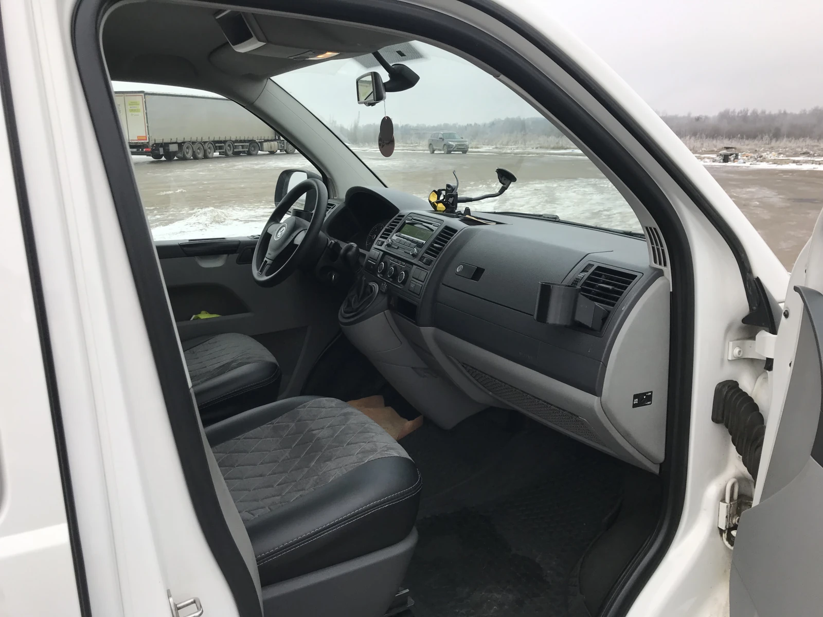 Volkswagen Caravelle, 2013г, передний привод, робот