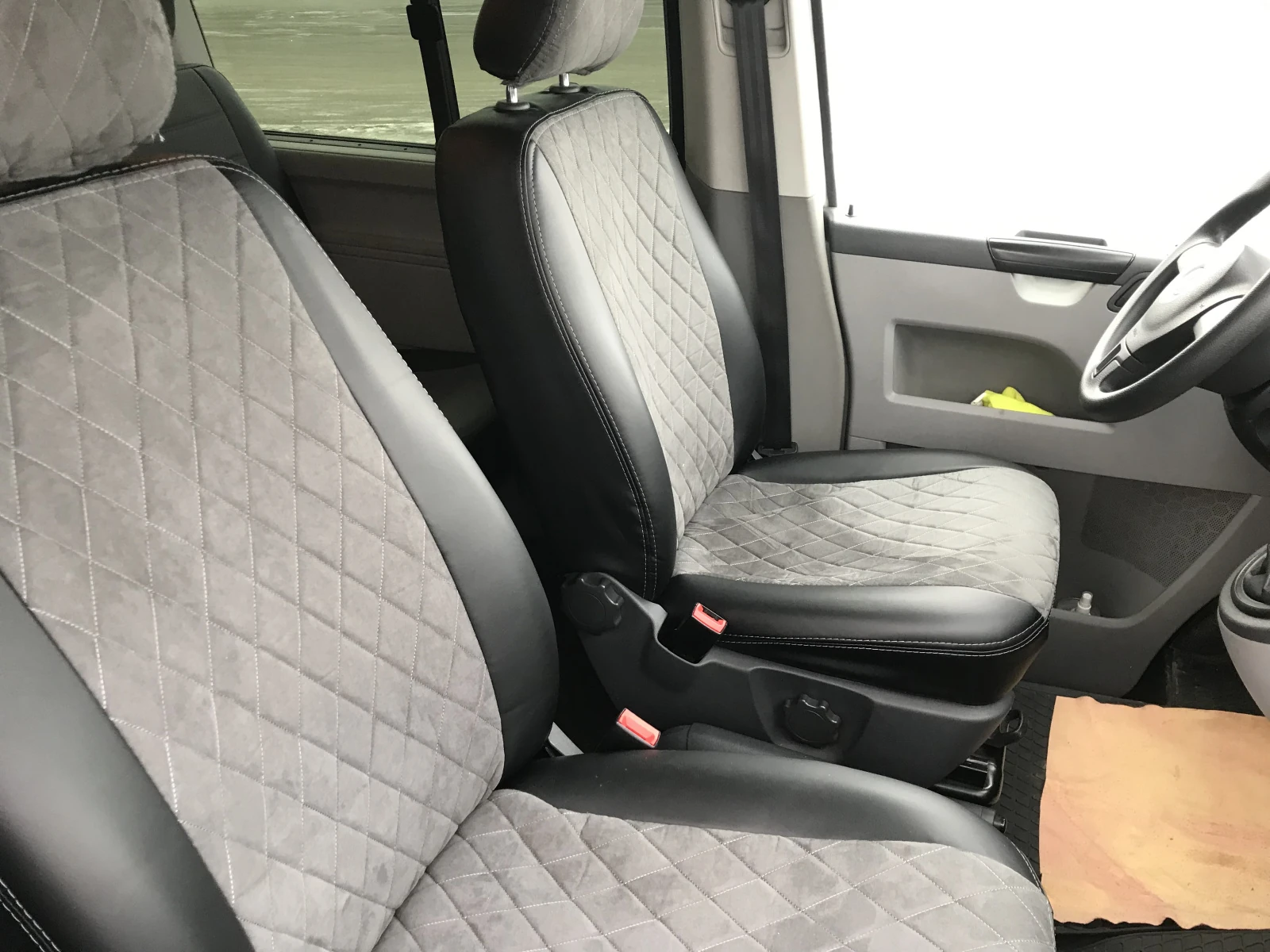 Volkswagen Caravelle, 2013г, передний привод, робот