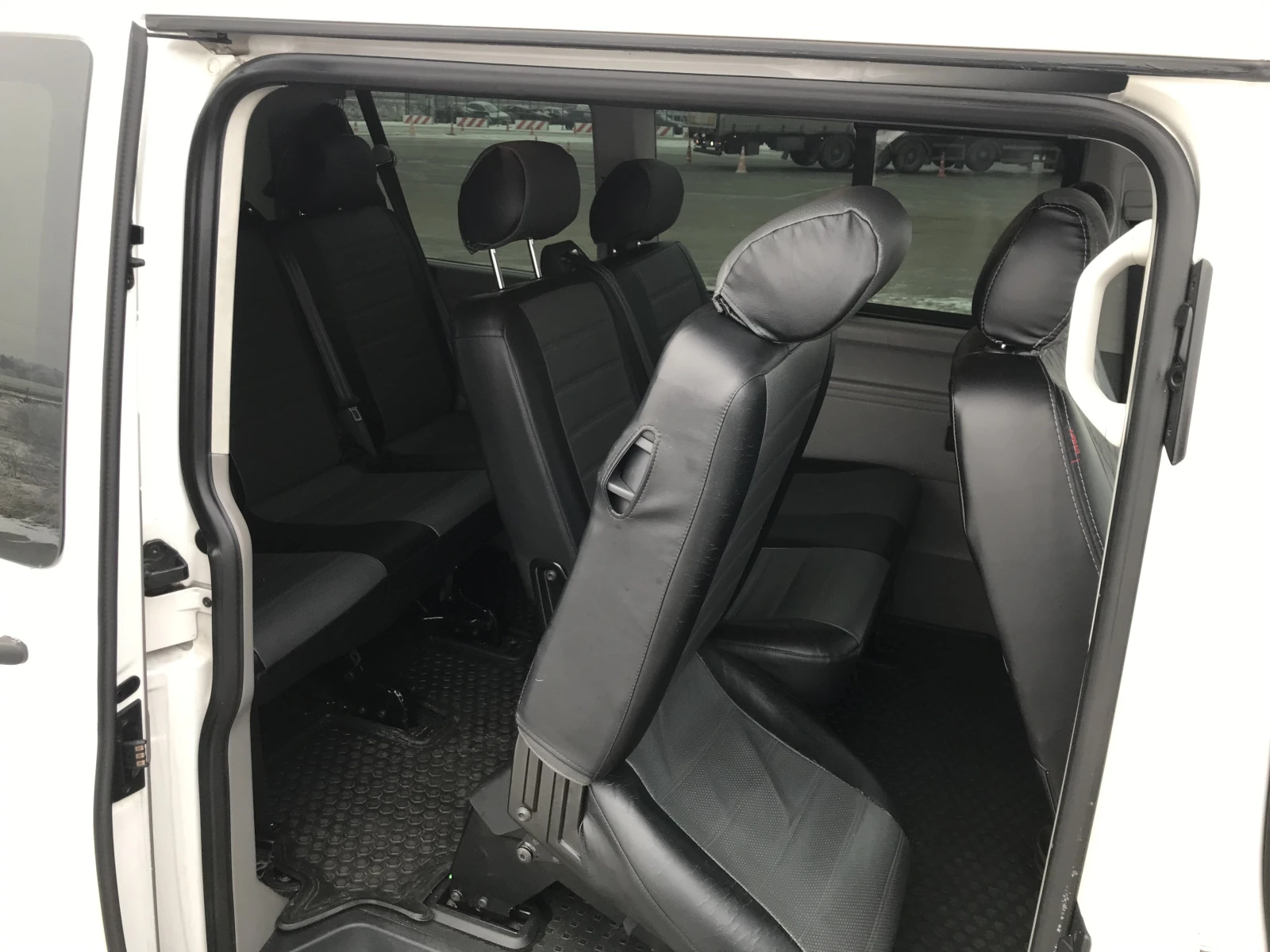 Volkswagen Caravelle, 2013г, передний привод, робот