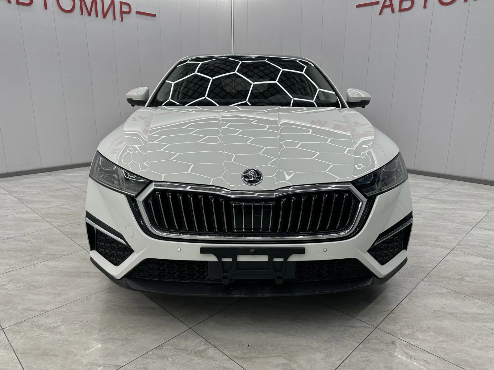 Skoda Octavia, 2022г., передний привод, робот