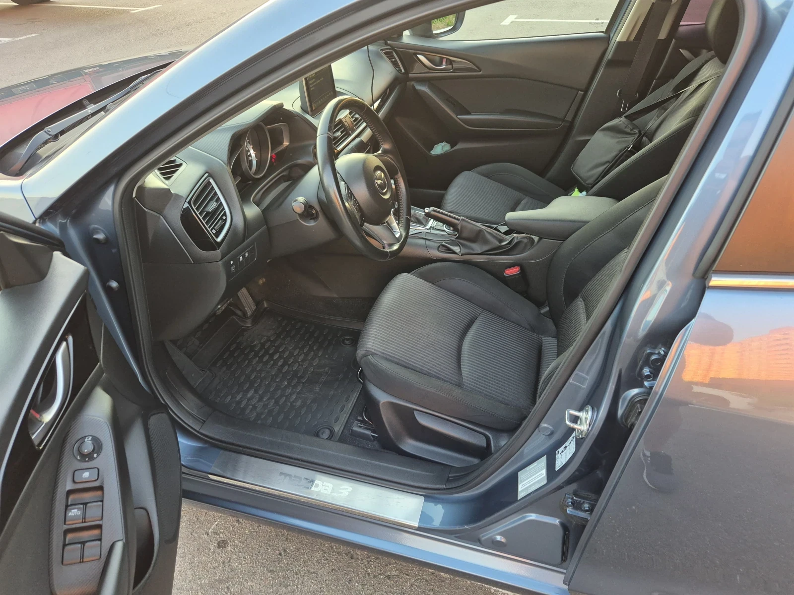 Mazda 3, 2014г, передний привод, автомат