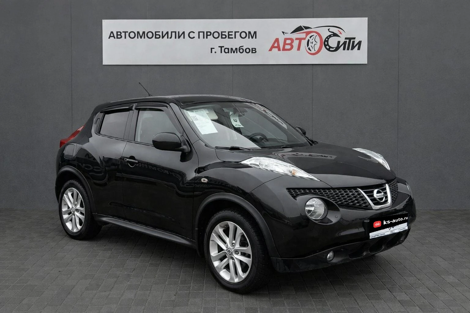 Nissan Juke, 2012г., передний привод, вариатор