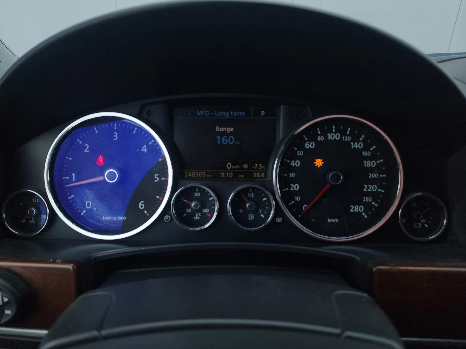 Volkswagen Touareg, 2007г, полный привод, автомат