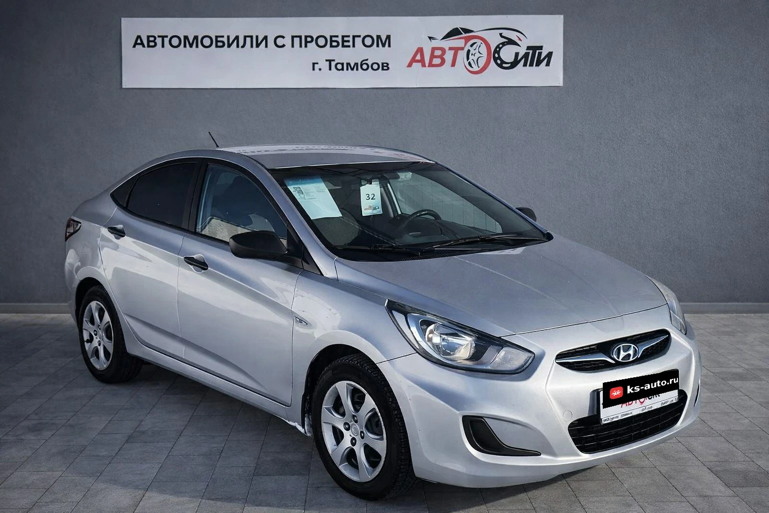 Hyundai Solaris, 2012г., передний привод, механика