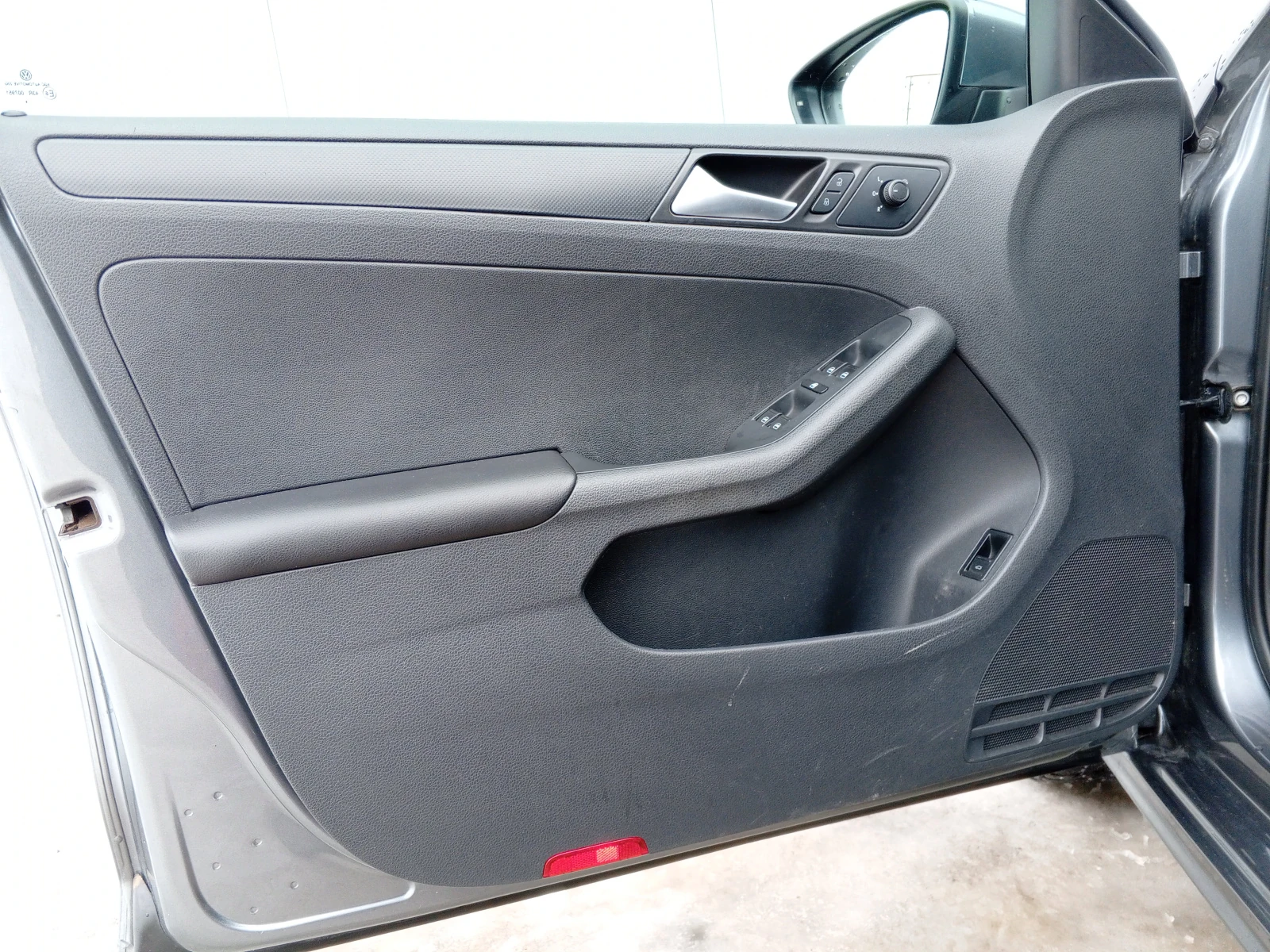 Volkswagen Jetta, 2015г, передний привод, механика