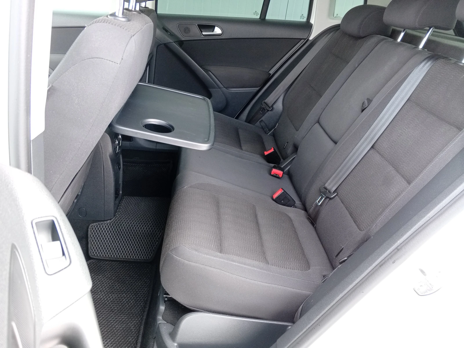 Volkswagen Tiguan, 2014г, передний привод, робот