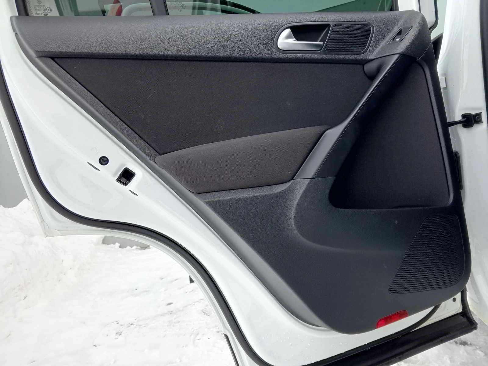 Volkswagen Tiguan, 2014г, передний привод, робот