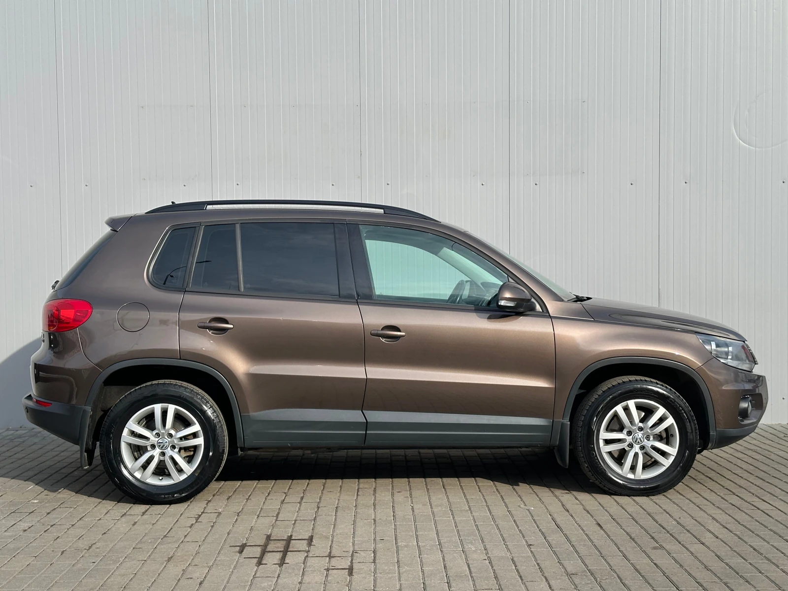 Volkswagen Tiguan, 2015г, полный привод, автомат