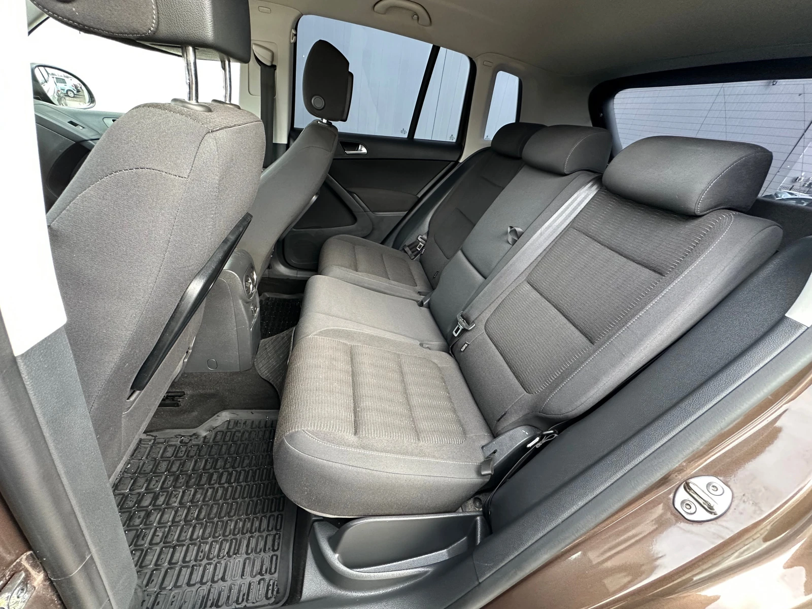 Volkswagen Tiguan, 2015г, полный привод, автомат