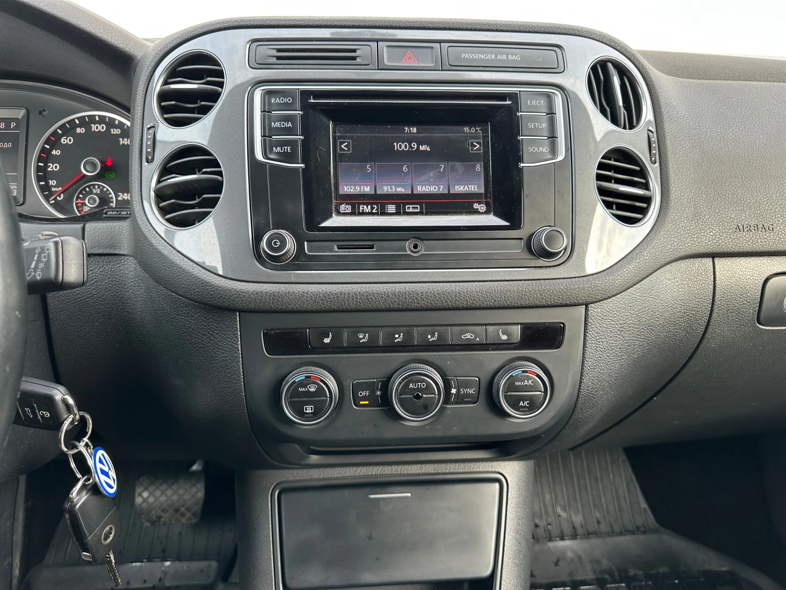 Volkswagen Tiguan, 2015г, полный привод, автомат