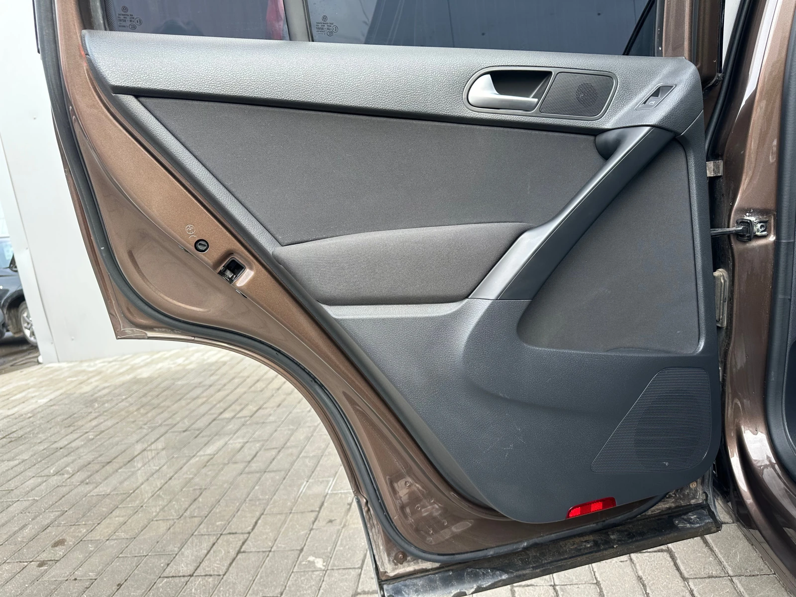 Volkswagen Tiguan, 2015г, полный привод, автомат