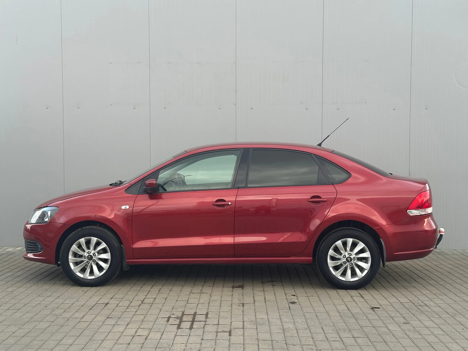 Volkswagen Polo, 2014г, передний привод, механика