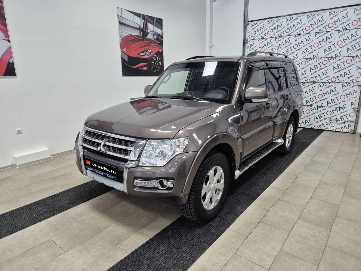 Mitsubishi Pajero, 2015г, полный привод, автомат
