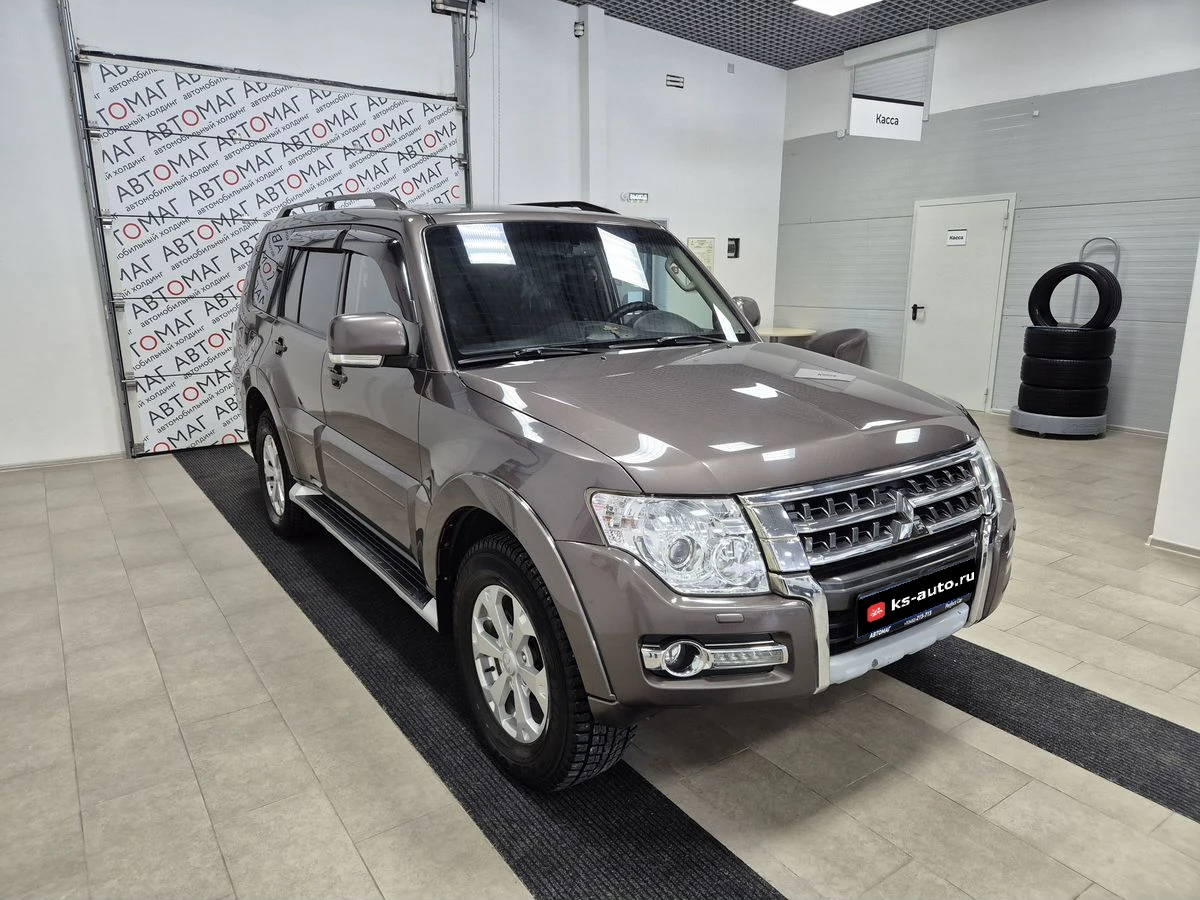 Mitsubishi Pajero, 2015г, полный привод, автомат