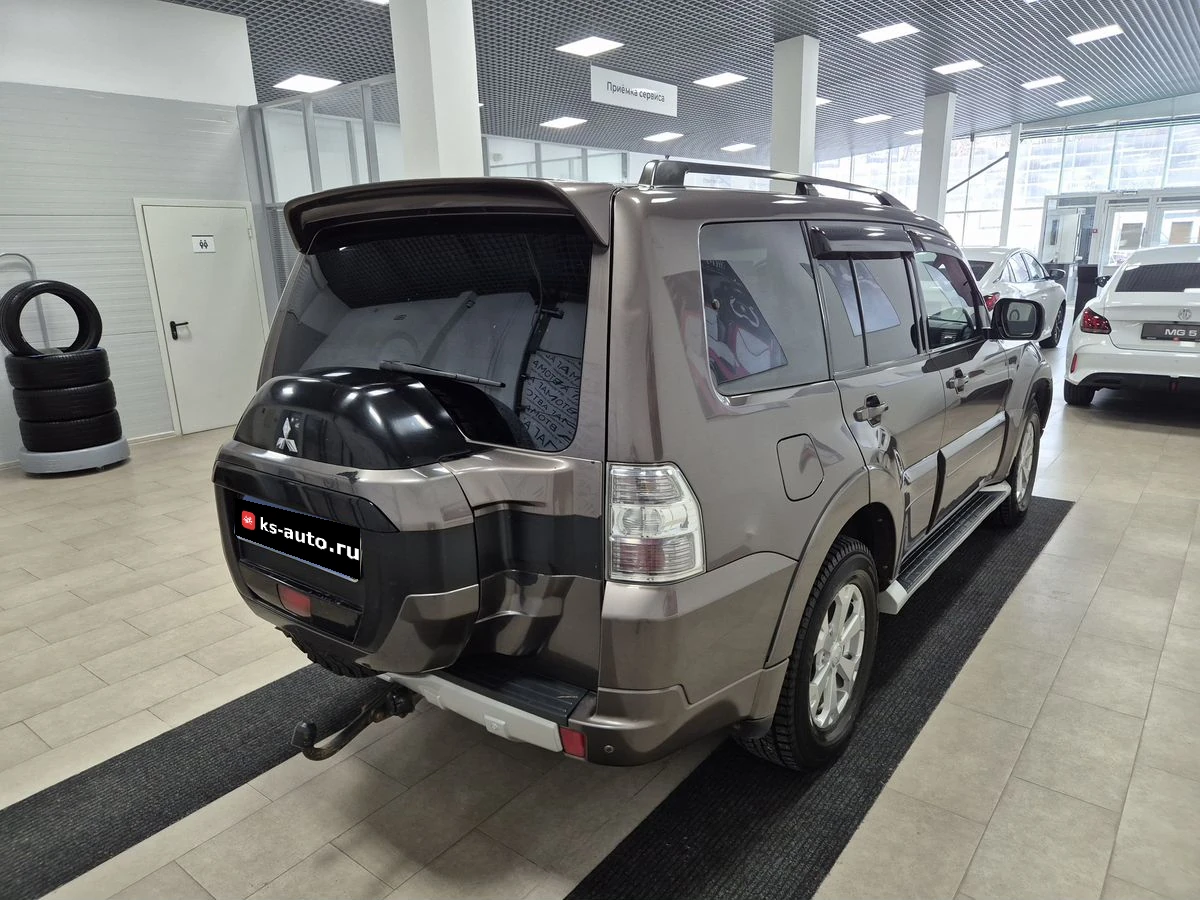 Mitsubishi Pajero, 2015г, полный привод, автомат
