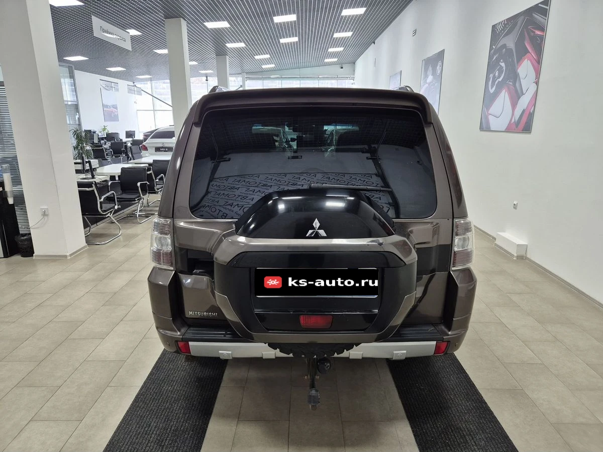 Mitsubishi Pajero, 2015г, полный привод, автомат