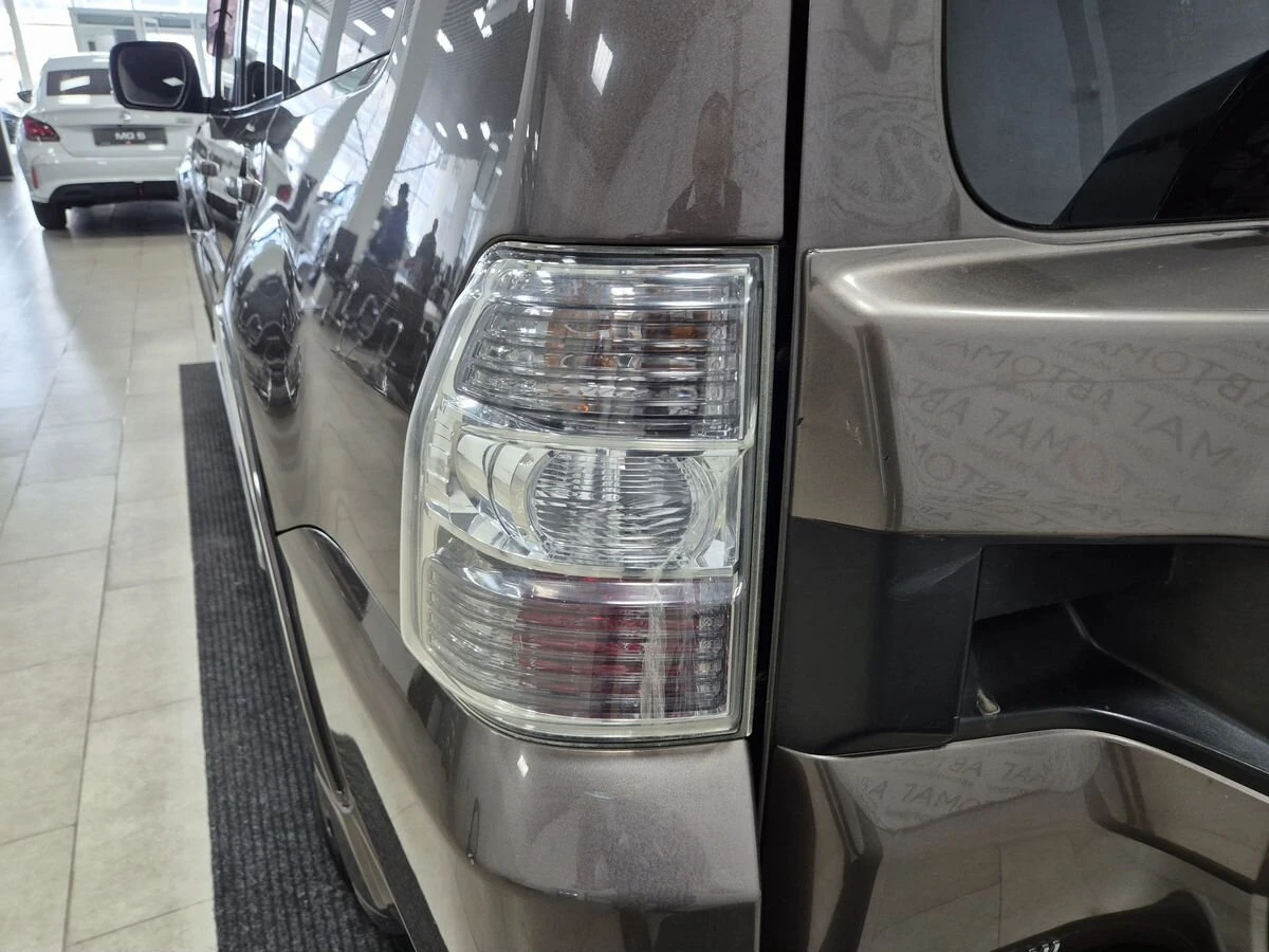Mitsubishi Pajero, 2015г, полный привод, автомат
