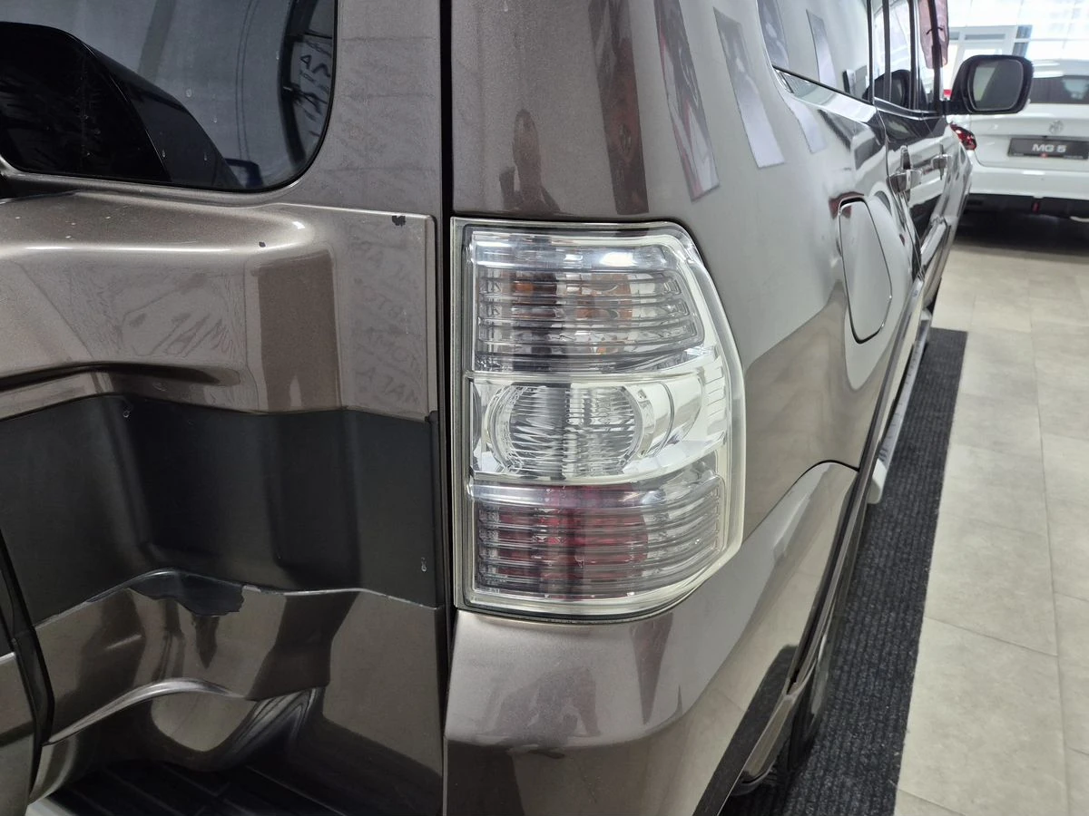 Mitsubishi Pajero, 2015г, полный привод, автомат