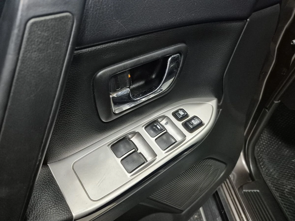 Mitsubishi Pajero, 2015г, полный привод, автомат