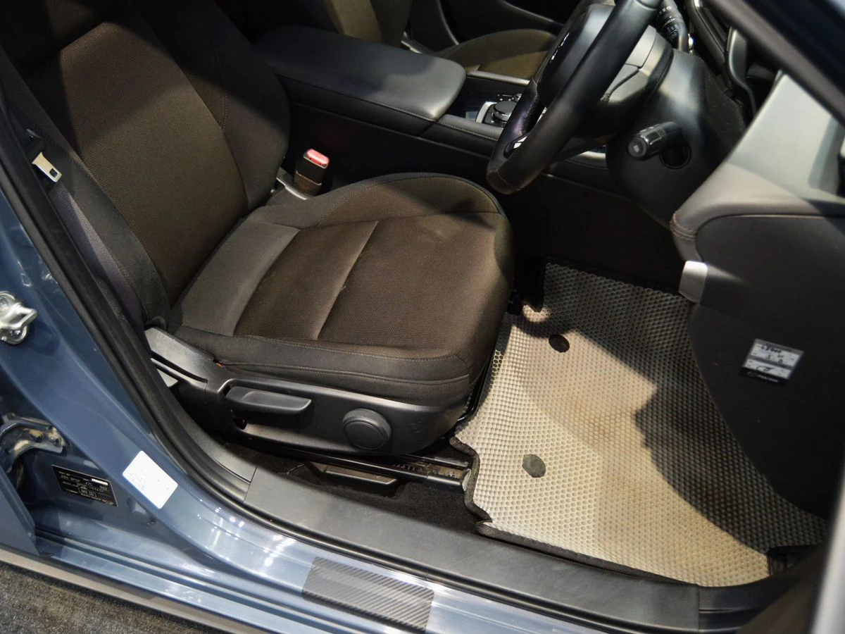 Mazda 3, 2019г, передний привод, автомат