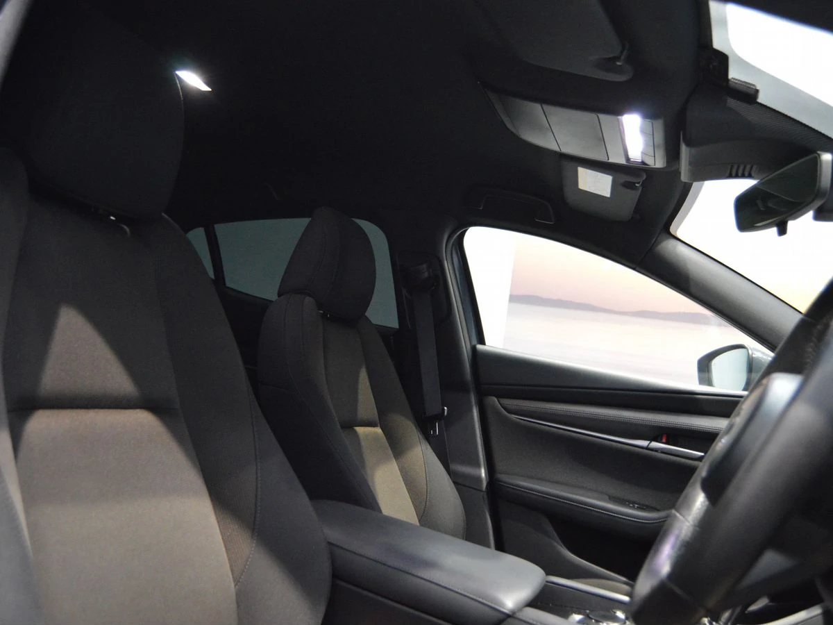 Mazda 3, 2019г, передний привод, автомат