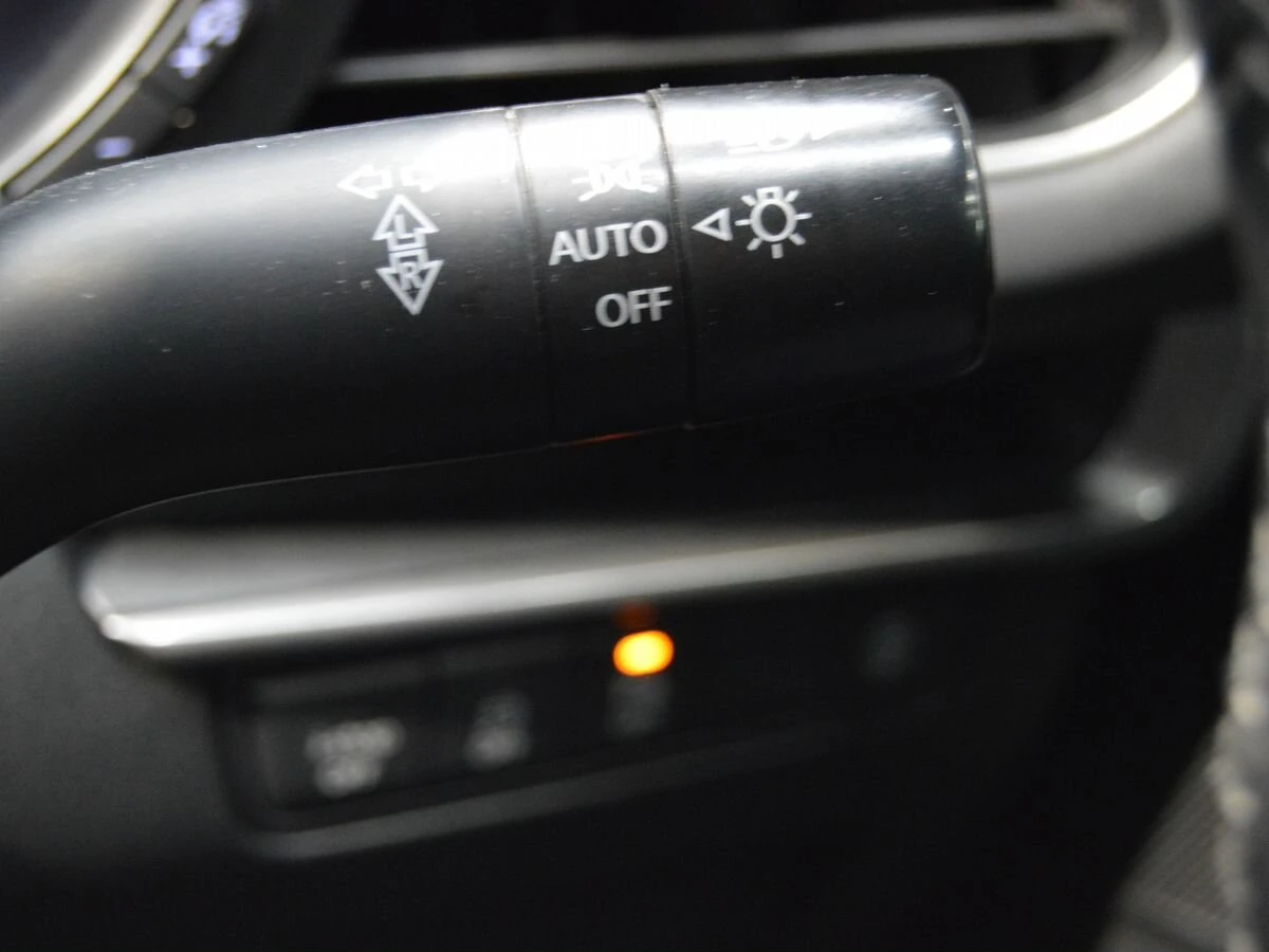 Mazda 3, 2019г, передний привод, автомат