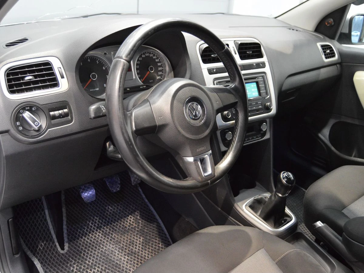 Volkswagen Polo, 2013г, передний привод, механика