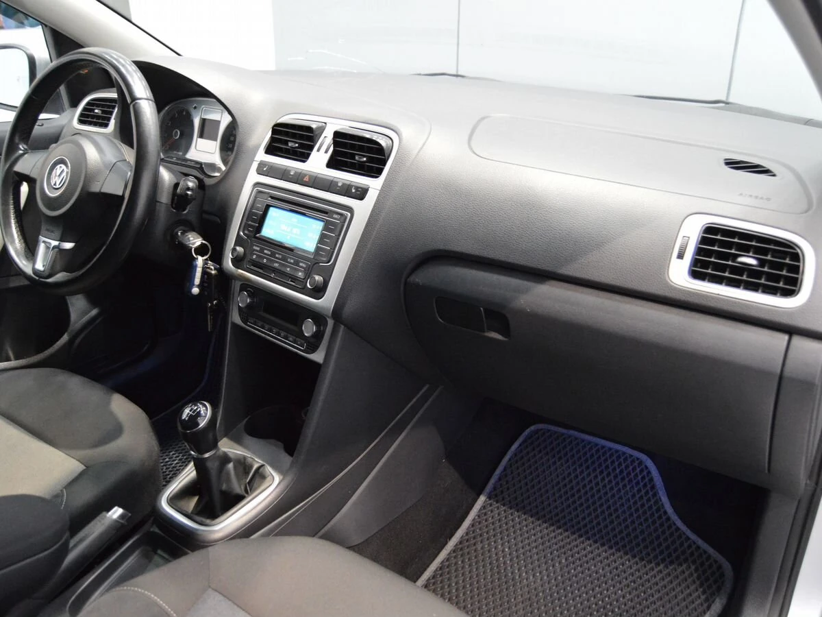 Volkswagen Polo, 2013г, передний привод, механика