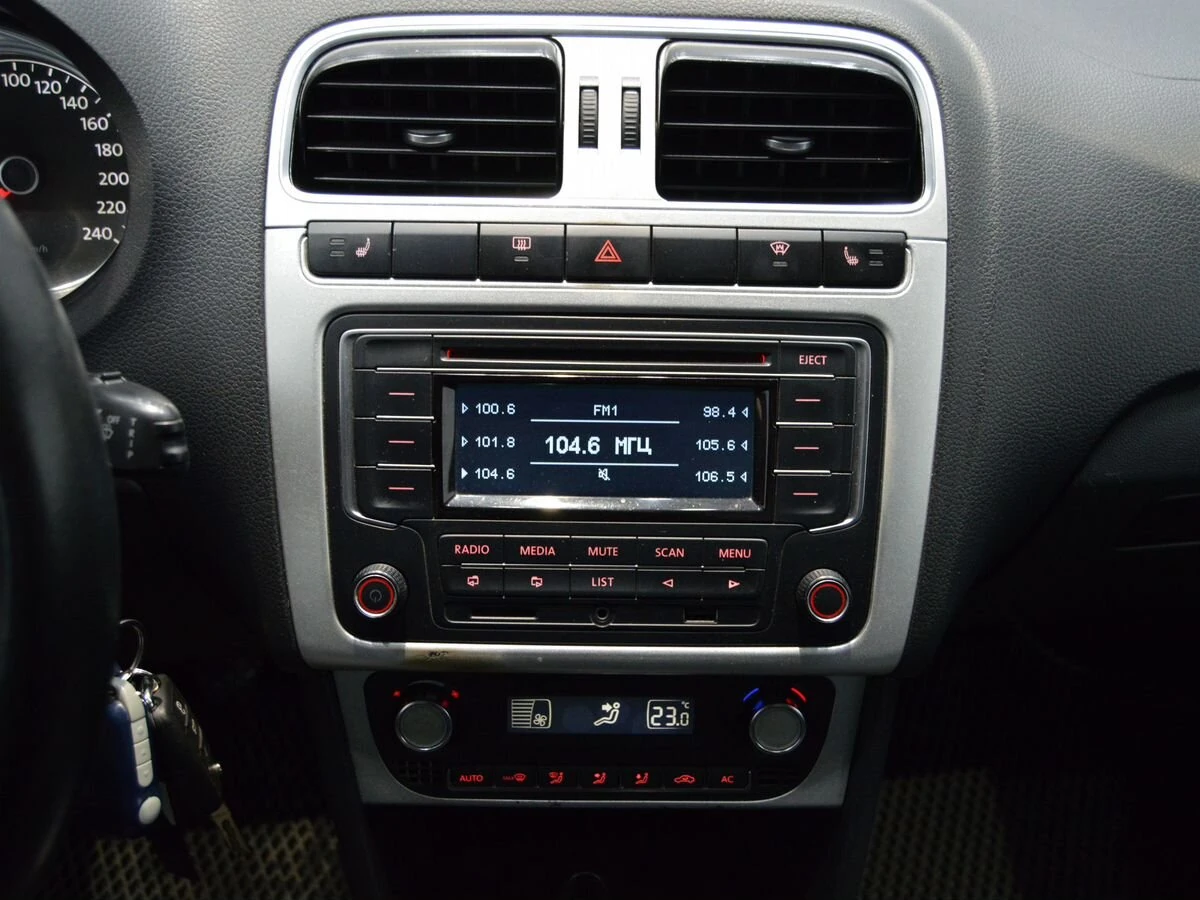 Volkswagen Polo, 2013г, передний привод, механика