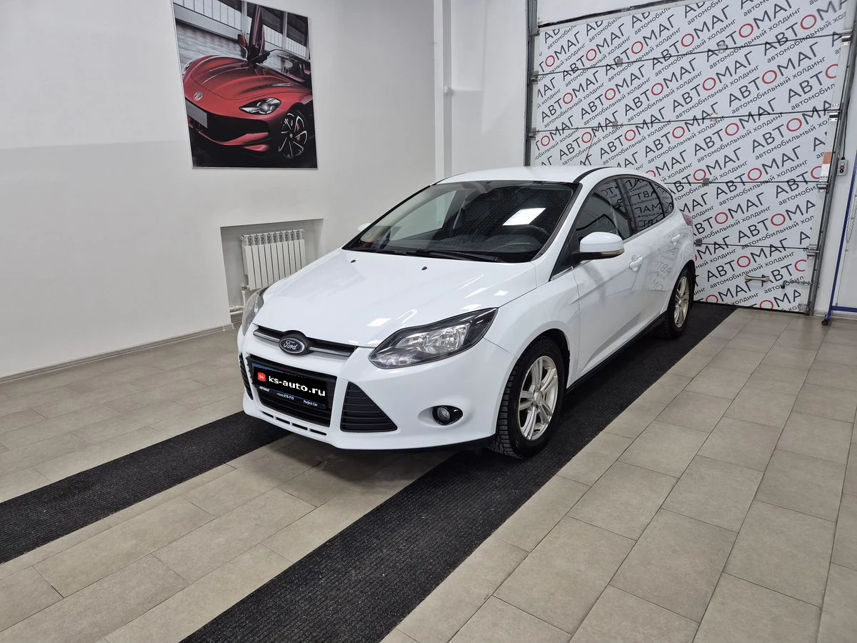 Ford Focus, 2012г., передний привод, робот