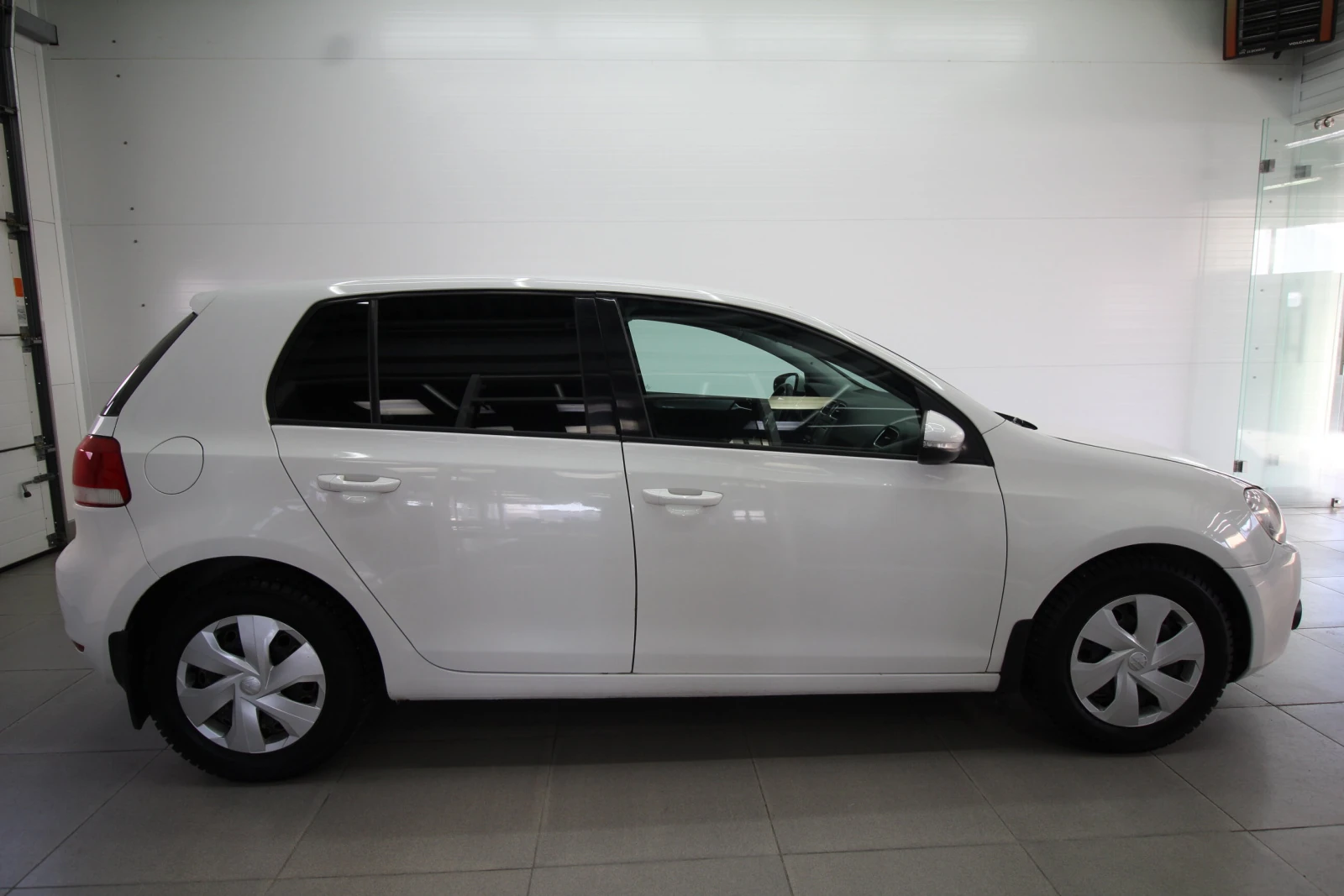 Volkswagen Golf, 2010г, передний привод, механика