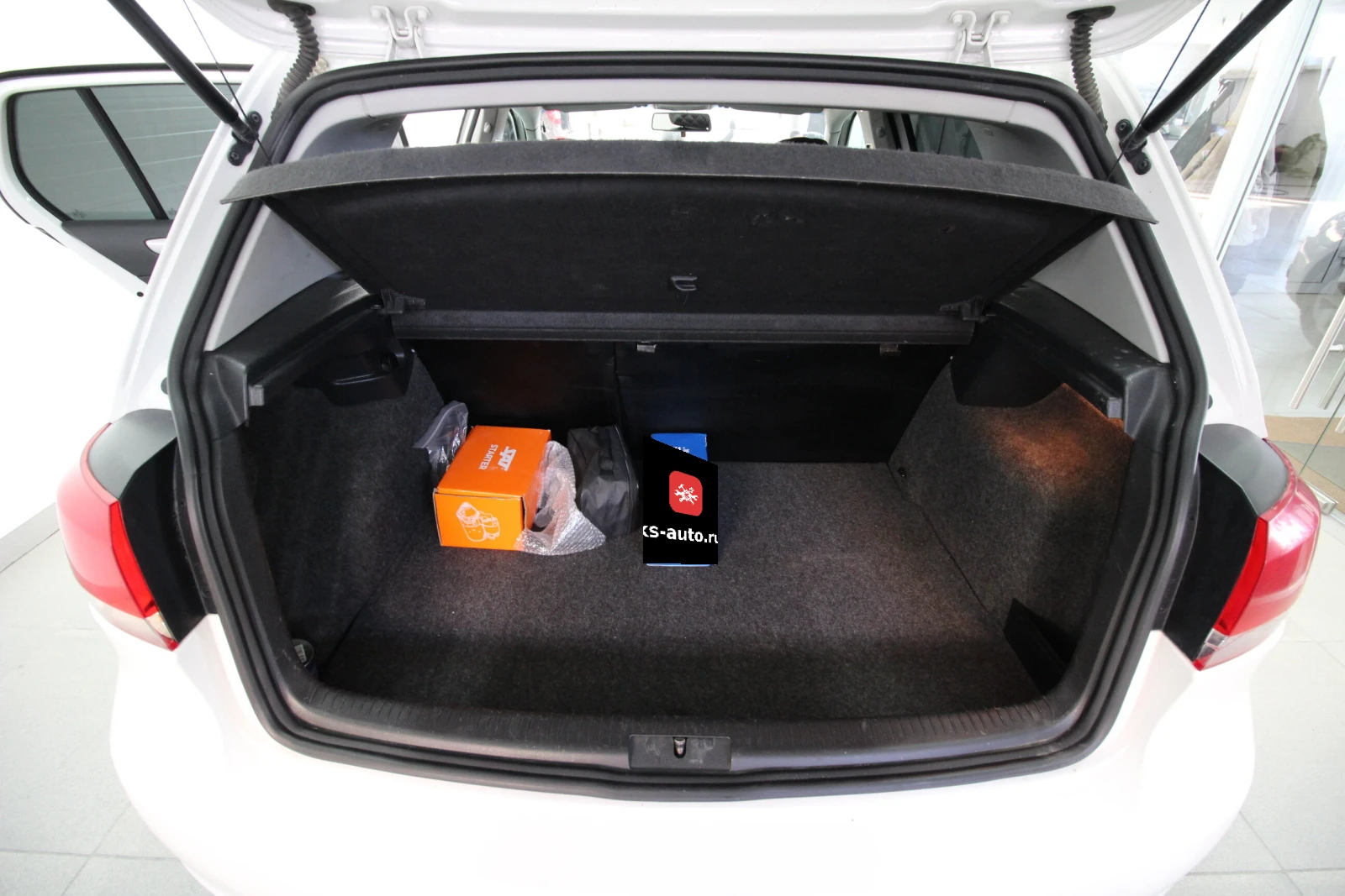 Volkswagen Golf, 2010г, передний привод, механика