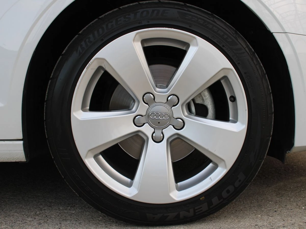 Audi A3, 2016г, передний привод, робот