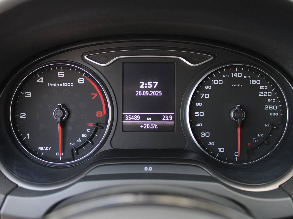 Audi A3, 2016г, передний привод, робот