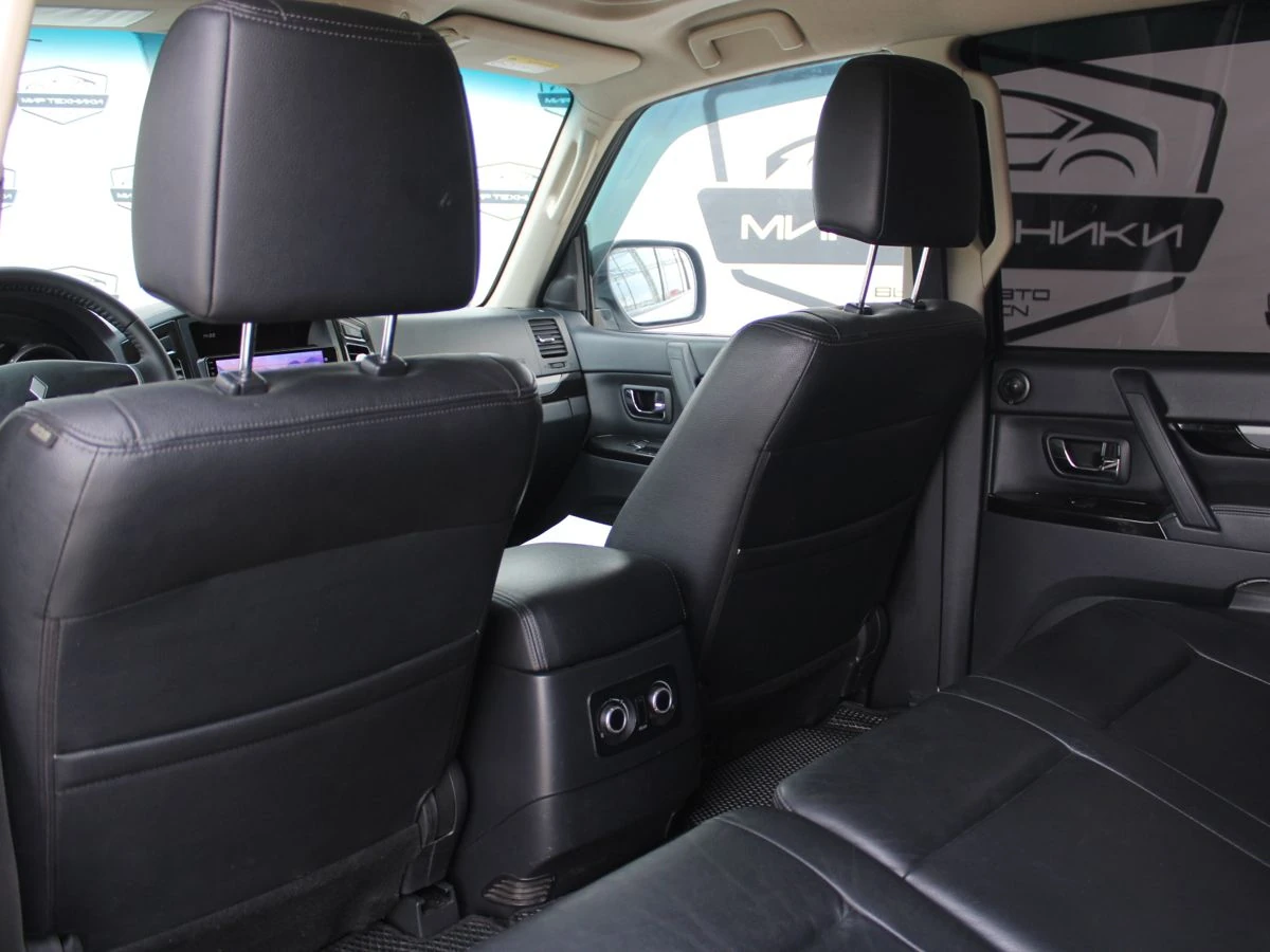 Mitsubishi Pajero, 2015г, полный привод, автомат