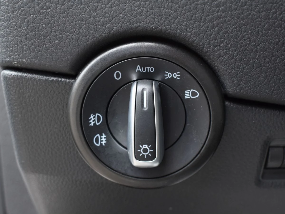 Volkswagen Multivan, 2019г, передний привод, робот