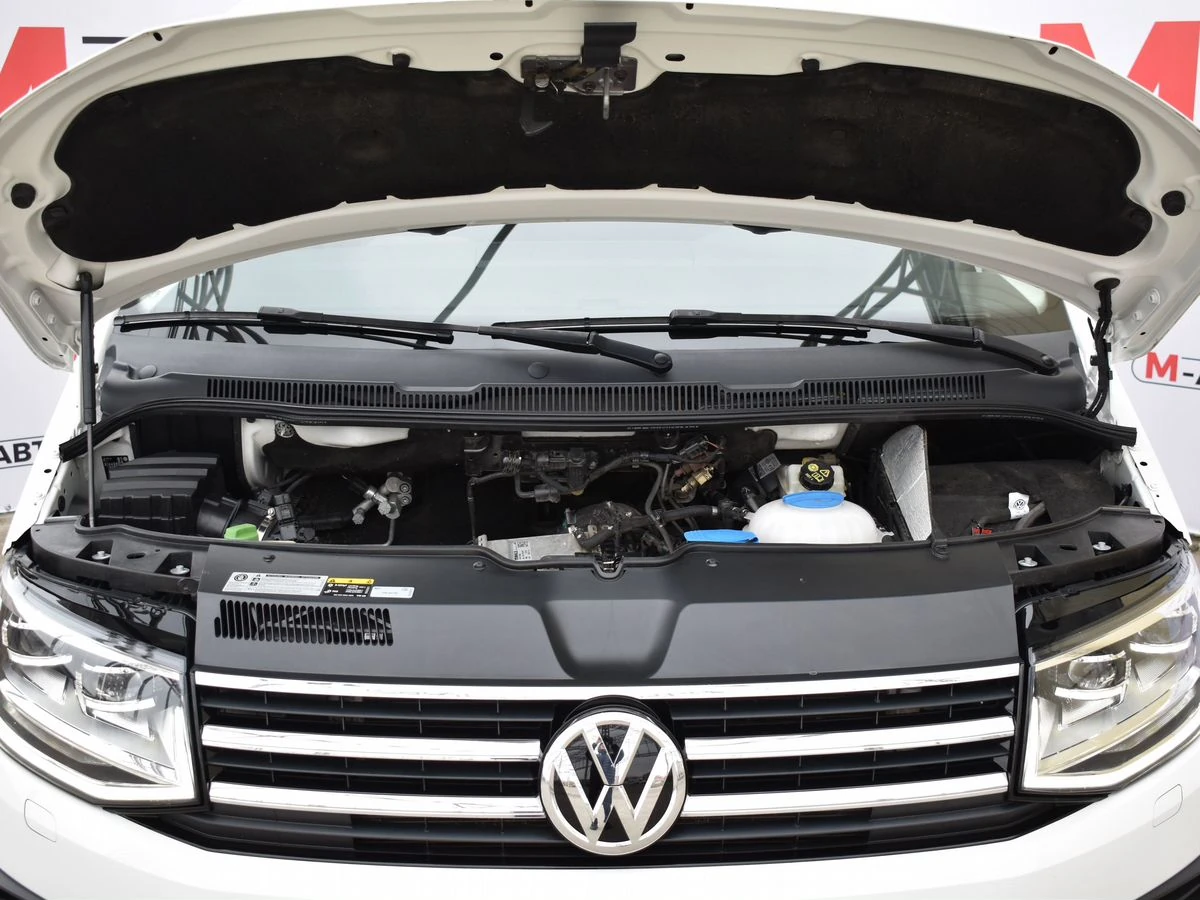 Volkswagen Multivan, 2019г, передний привод, робот