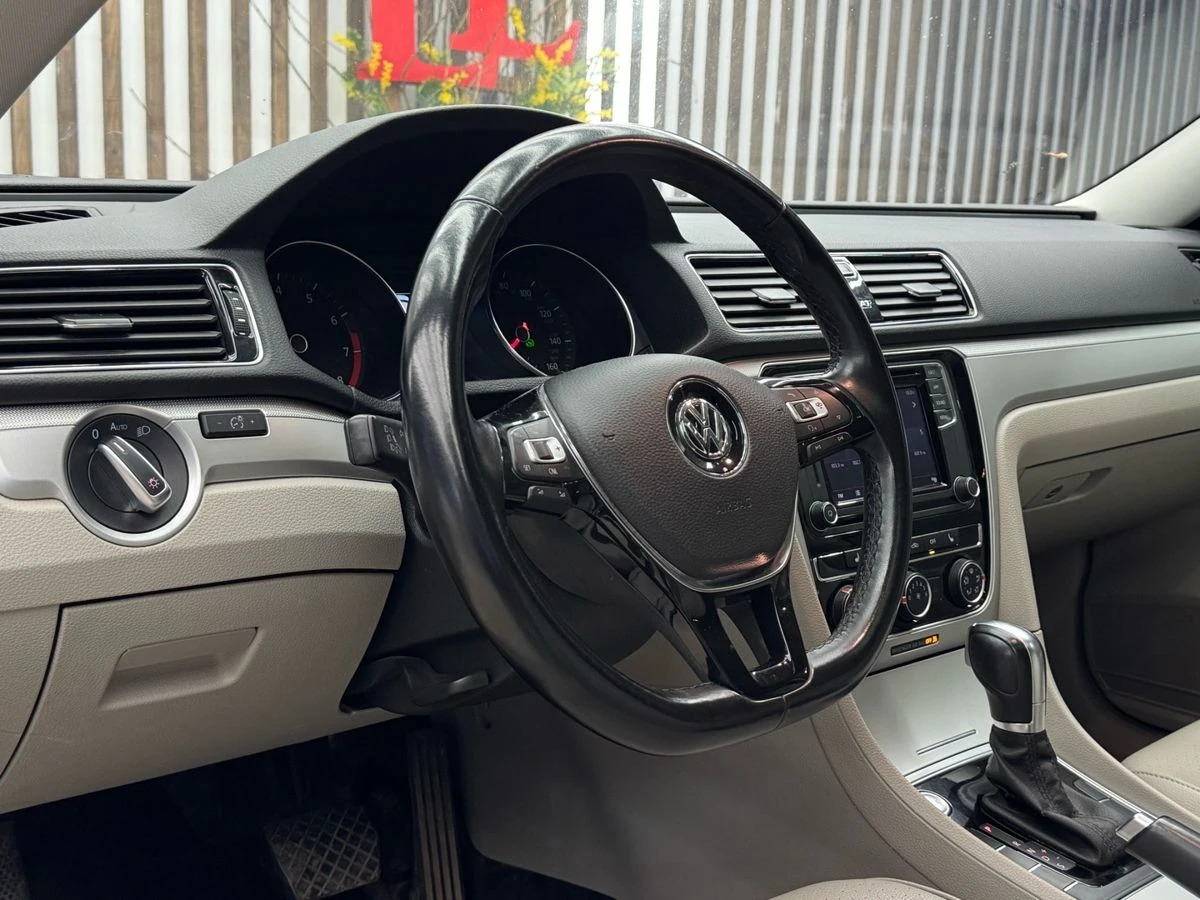 Volkswagen , 2018г., передний привод, автомат